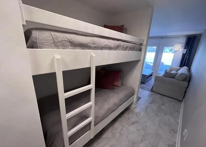 Holiday home Grand Caribbean 104e